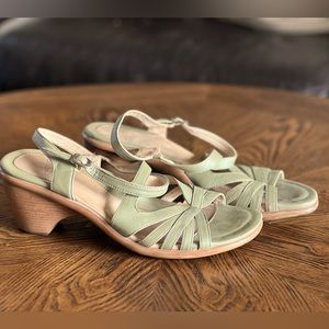 Women’s Dansko sandals